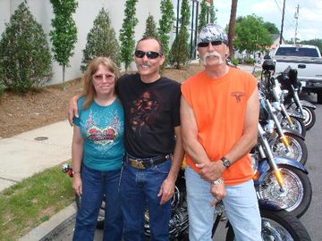 Find Harolds little middle finger