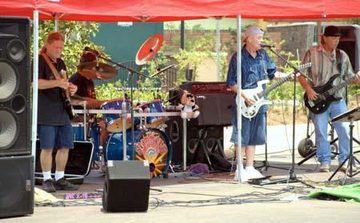 People attending the bike ride for the reward fund Sat July 11th 10am lunch provided starts at wind creek casino 303 poarch road @ I-65 Hwy 21 Atmore AL $25 per bike $10 extra rider Melinda Wall McGhee has been missing since 03-24-03