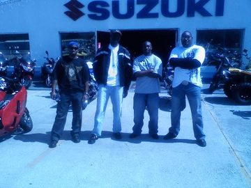 NATE-C-SKILLET-C-HOLLYWOOD-C-T-PAIN @ SUZUKI DEALERSHIP 2009