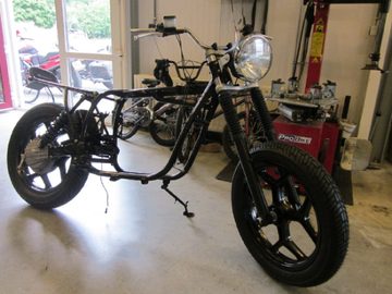 Build off Cafe Racer