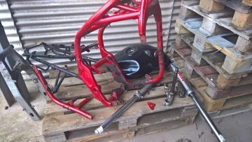 My first bike-C- was not in a good condition when i bought it but see for yourself. BJ 1995 GSF600 Bandit