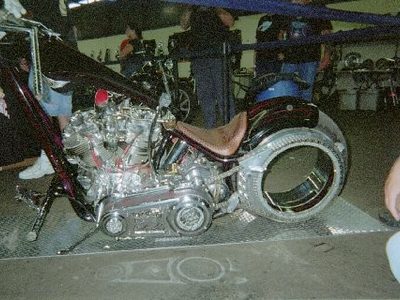 CH20_2005228232325_13_2.jpg
