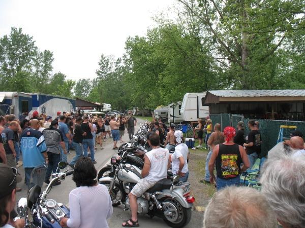 Rally on the River 08-C- Loud Pipes Contest