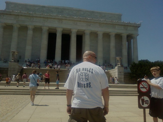 NRR visits the Lincoln Memorial