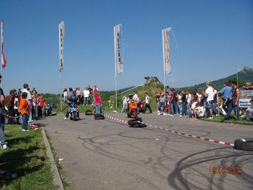 start brunner on right